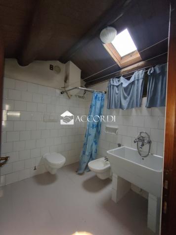 RUSTICO di 11 vani e di 453 mq (CASTELLO DI GODEGO) rif. BL045 - Foto 18