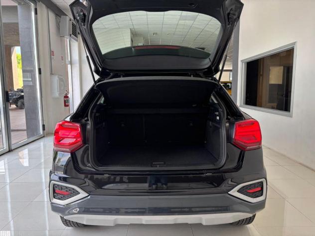 AUDI - Q2 - 35 TDI S tronic Admired Advanced - Foto 7