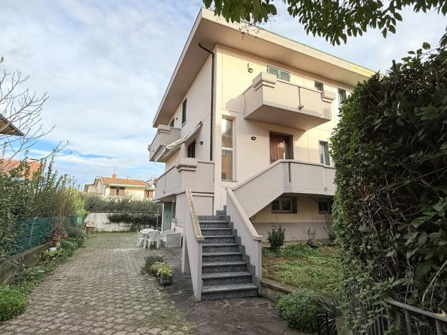 Villetta bifamiliare in vendita a Castelfranco di Sotto 180 mq Rif: 1365990