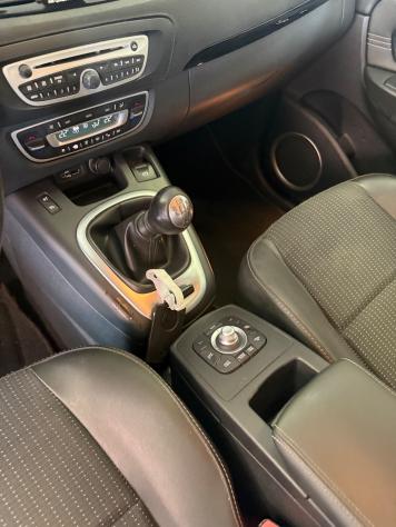 Renault Scenic Scic X-Mod 1.5 dCi 110CV Luxe - Foto 9