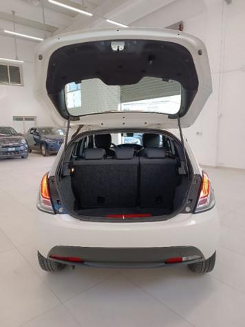 LANCIA Ypsilon 1.0 FireFly 5 porte S&S Hybrid Ecochic Gold i.e rif. 23673769 - Foto 9