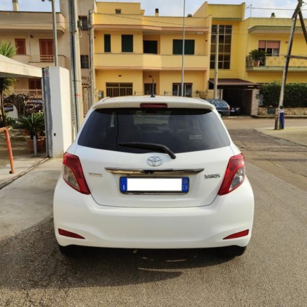 TOYOTA Yaris 1.3 Lounge rif. 23815815 - Foto 3