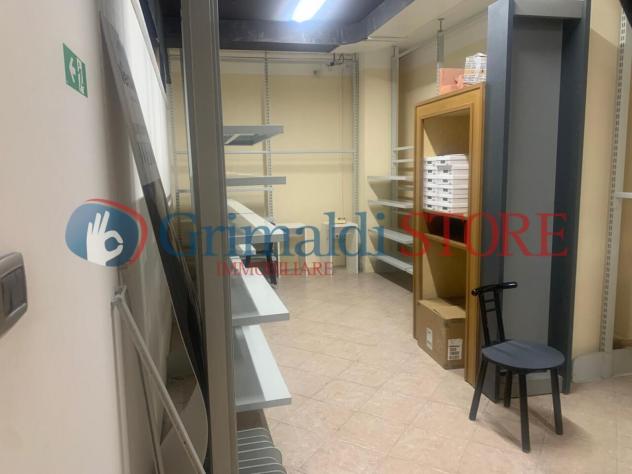 Oltre 3 vetrine in vendita a Campi Salentina - Foto 10