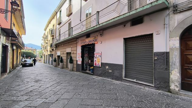Giffoni Valle Piana Corso V.Emanuele Negozio con rendita - Foto 2