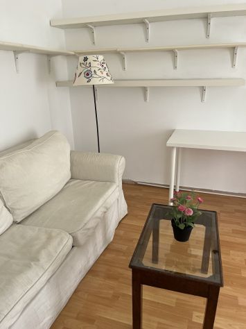 APT. Zona Università-Milano-Walking Distance: NAVIGLI, DUOMO ETC