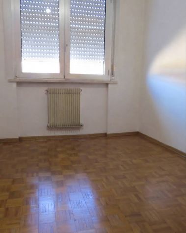 4126 Tricamere biservizi non arredato zona ospedale - Foto 8