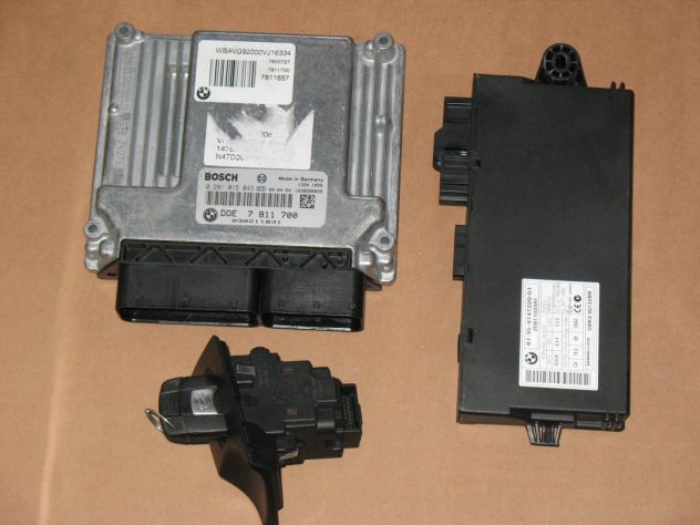 0281015043 KIT ECU BMW 3 2.0 D 0281015043 DDE7811700 5WK49513VBR 7811700