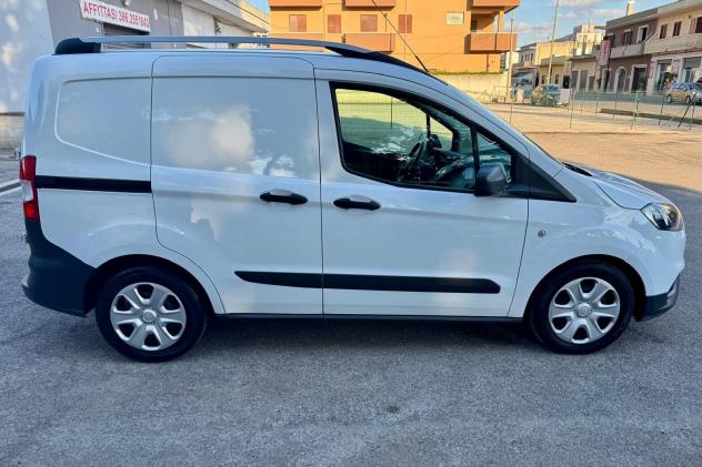 Ford Transit Courier 1.0 EcoBoost 100CV Van Trend - Foto 4