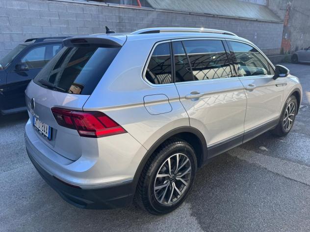 Volkswagen Tiguan 2.0 TDI 150 CV SCR DSG Elegance*EURO6 - Foto 6
