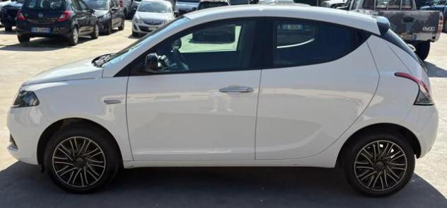 LANCIA Ypsilon 1.0 FireFly 5 porte S&S Hybrid Gold rif. 24118848 - Foto 2