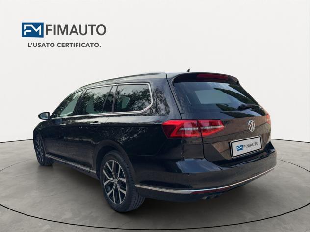 Volkswagen Passat Variant 2.0 TDI SCR 190 CV 4MOTION DSG Executive - 2018 - Foto 4