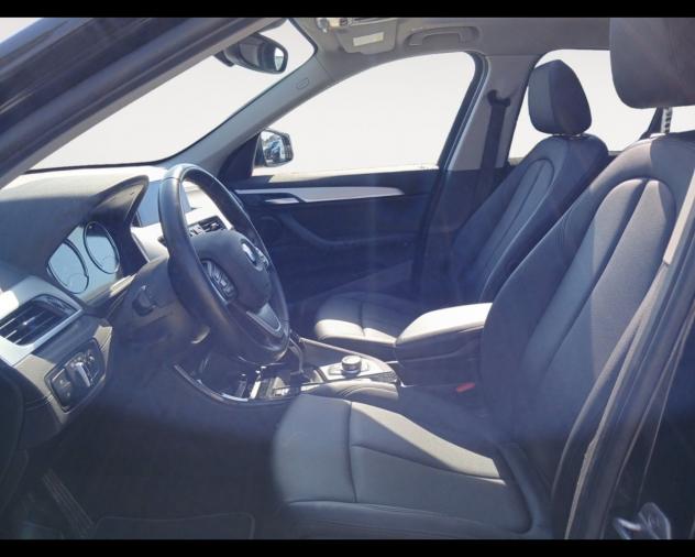 BMW X1 (F48) sDrive18d xLine Plus - Foto 9