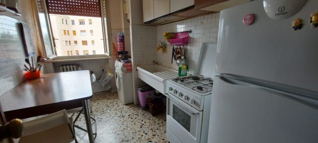 AFFITTASI STANZA CON BALCONE ZONA OSPEDALE - Foto 4