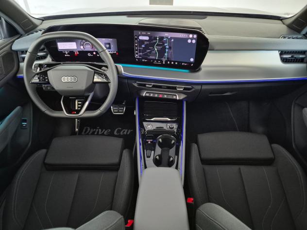 Audi Q3 1.5 TFSI MHEV S LINE EDITION 150CV S-TRONIC LED TETTO NAVI CARPLAY RETROCAM. ACC. AUTO UFFICIALE AUDI 1 PROPRIETARIO - Foto 2