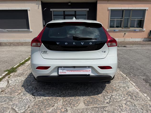 Volvo V40 T2 Momentum - Foto 6