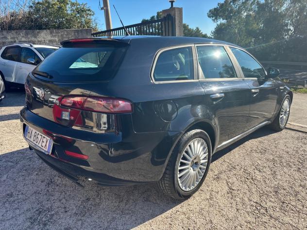 Alfa Romeo 159 1.9 JTDm Sportwagon Distinctive - 2007 - Foto 2