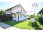 Villetta bifamiliare in vendita a Pietrasanta 120 mq  Rif: 1110224