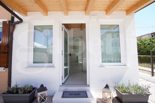 Villa bifamiliare - Venezia . Rif.: 9/PC27VRG