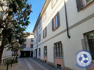 bilocale con studio, su due livelli