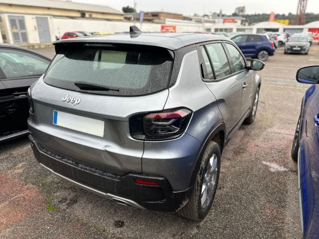 Jeep Avenger 1.2 Turbo 100 CV Altitude - Foto 6
