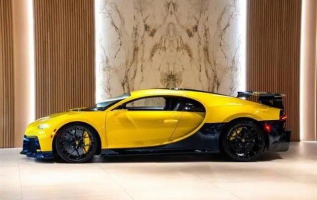 BUGATTI Chiron CHIRON PUR SPORT 8.0 W16 1500HP "1 OF 60" rif. 22804362 - Foto 3