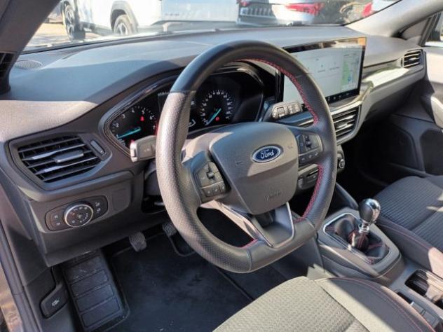 FORD Focus 1000 ECOBOOST HYBRID ST-LINE 125CV NAV LED"17 ITA rif. 23804166 - Foto 10