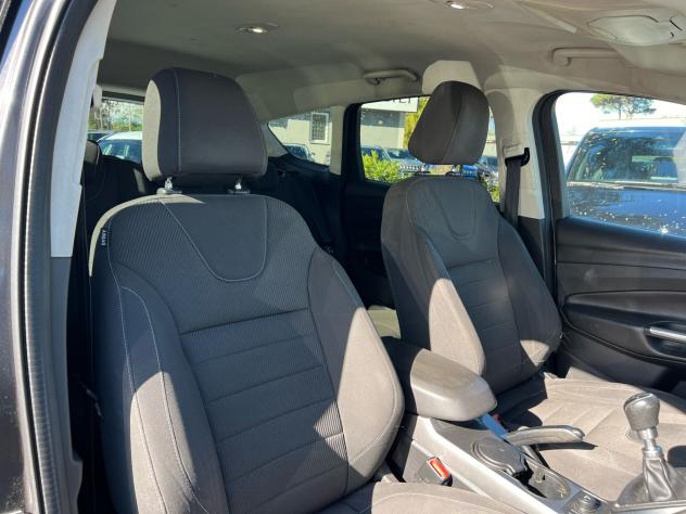 Ford Kuga 2.0 TDCI S&S Titanium - Foto 9