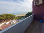 IN PRIMA FILA SUL LUNGOMARE A 20 MT. DA SPIAGGIA
