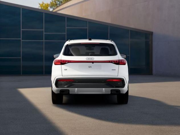 AUDI QUATTRO Audi Q5 SUV S line edition e-hybrid 220 kW S tron rif. 23000281 - Foto 5