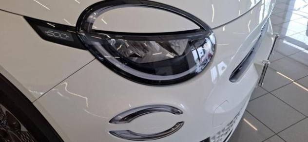 FIAT 600 Hybrid 100 CV DCT MHEV La Prima rif. 23817245 - Foto 4