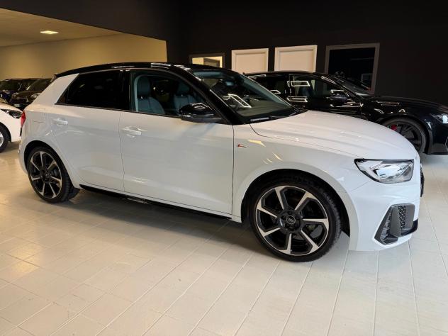 AUDI A1 2ª serie A1 SPB 30 TFSI S tronic Identity Black - Foto 8
