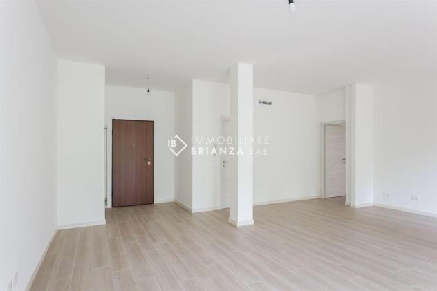VIMERCATE: IN VENDITA 4 LOCALI RISTRUTTURATO A NUOVO CON BALCONE, CANTINA E BOX. - Foto 6