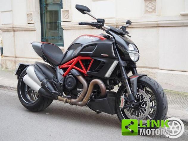 DUCATI Diavel Red Carbon - Foto 3