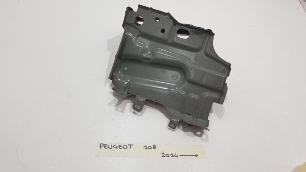 ALLOGGIO BATTERIA PEUGEOT 108 1° Serie C1 108 AYGO Benzina 1.0 (14) - Foto 2
