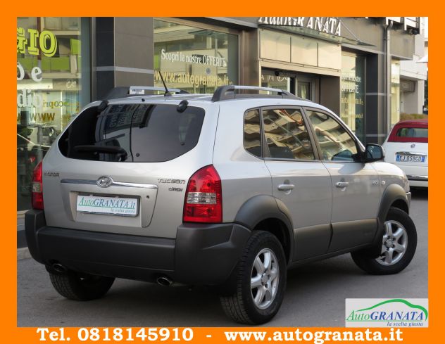 Hyundai Tucson 2.0 CRDI AUTOMATICA 4WD DYNAMIC - Foto 3