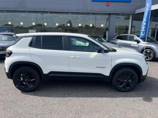 Jeep Avenger Avenger 1.2 turbo e-hybrid mhev Black Edition fwd 110cv edct6 - Foto 5