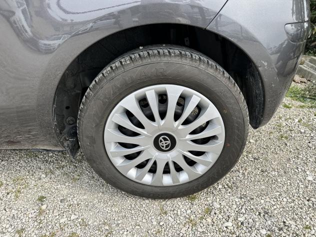 Toyota Yaris Yaris 3p 1.3 dual S m-mt - Foto 6