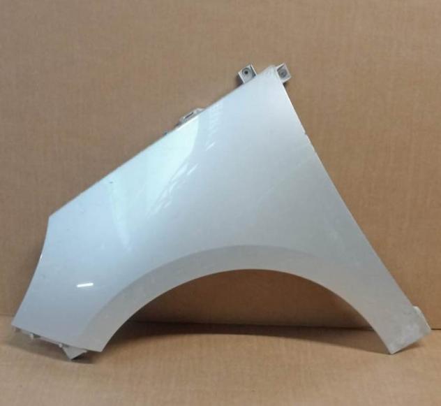 PARAFANGO ANT.S.GRIGIO CHIARO MET (in plastica) EX U49649 999-U1294530 Carrozzeria  Lamierati esterni  Fiancate  Parafango ant. RENAULT - SCENIC - 01-