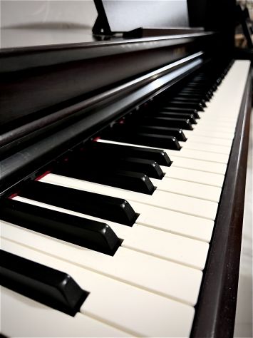Yamaha Clavinova CLP-725 come nuovo + panca Yamaha - Foto 3