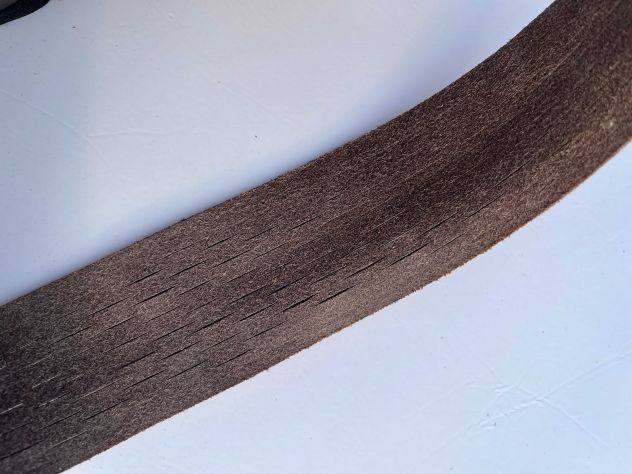 T60 Fascia Nastro in pelle a vegetale brandy H 55 mm - L 4 mt - Foto 5