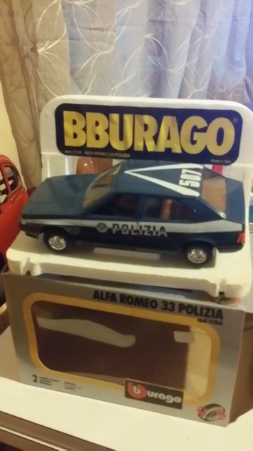 burago alfa romeo 33 livrea polizia scala 1:24 - Foto 2