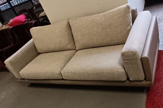Divano beige 95x220 artigianale Nuovo - Foto 2