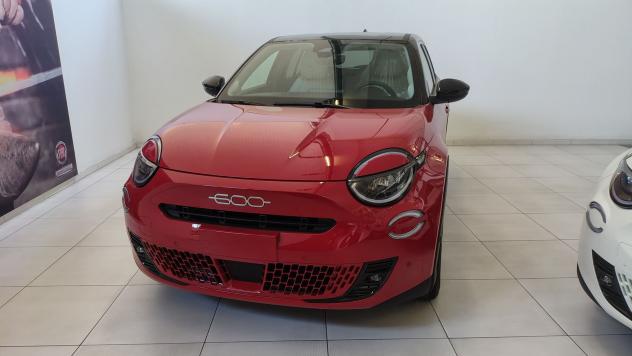 FIAT 600 1.2 Hybrid 110cv La Prima