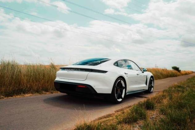 PORSCHE Taycan 4S rif. 24040029 - Foto 6