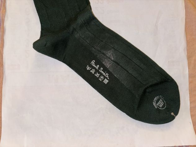 UN PAIO DI CALZE NUOVE DA UOMO FIRMATE ORIGINALI”PAUL SMITH” - Foto 9
