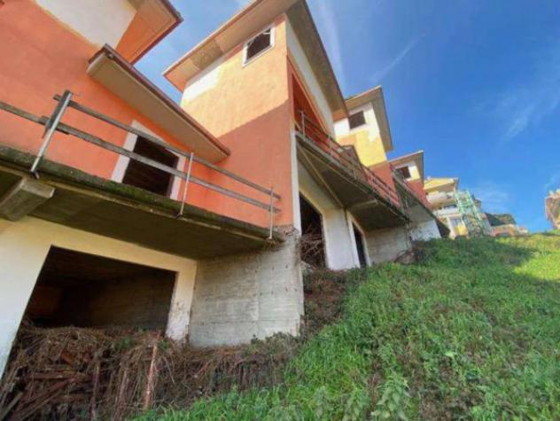 Immobile in asta di 698 m² con più di 5 locali in vendita a Vallerano - Foto 2