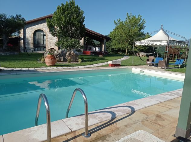 In un bellissimo contesto naturalistico si affittano appartamenti con piscina - Foto 5
