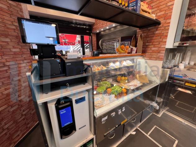 negozio in vendita a Bologna in zona Centro Storico