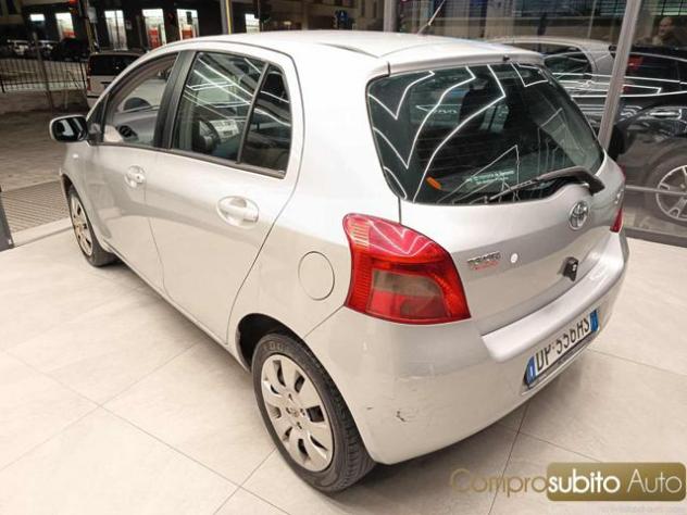 TOYOTA Yaris 1.0 5 porte rif. 24053742 - Foto 4