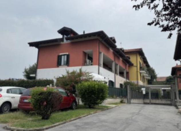Immobile in asta di 91 m², box auto in vendita a Castelletto Sopra Ticino - Foto 2